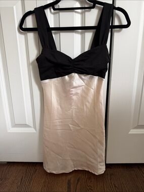 Edikted Black and Cream Two-Tone Mini Dress